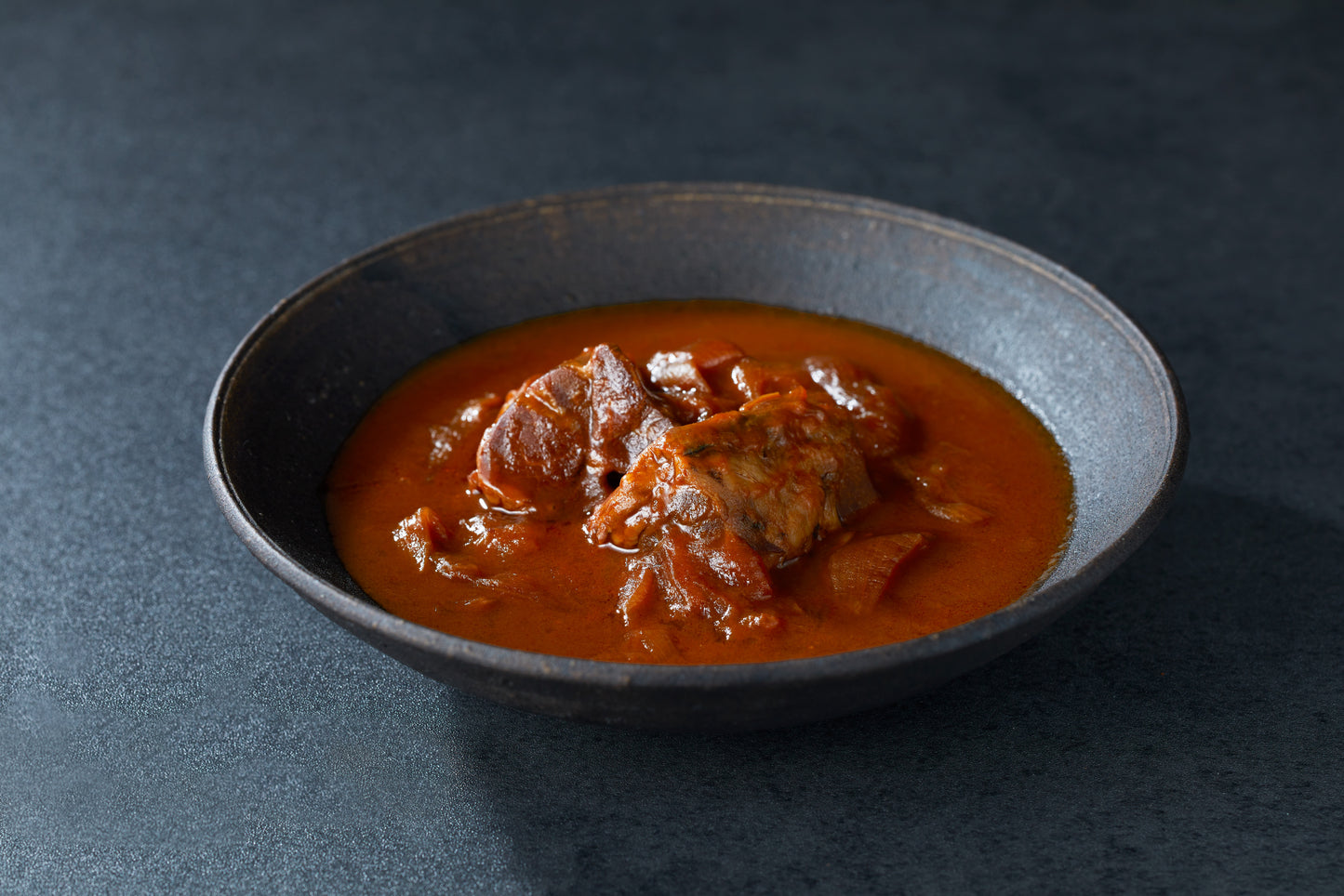Beef tongue and beef shank beef stew / Japanese black beef with mapo sauce and pork innards set